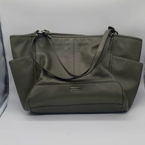 Coach Green leather tote/shoulder bag. Like new condition